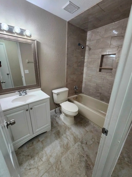 Building Photo - 5605 Struthers Ct