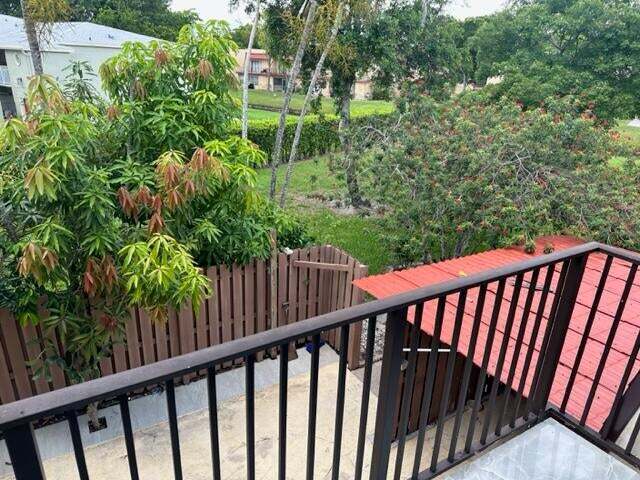 Building Photo - 5584 NW 59th Pl