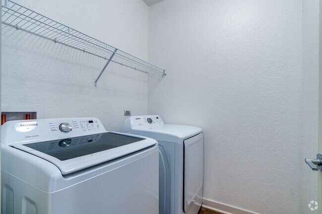 Modern Tahoe - 2BR, 2BA - 1,135SF - Laundry Room - XPark Place Oviedo Apartments