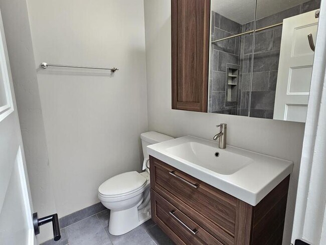 Building Photo - 2809 Banbury Rd