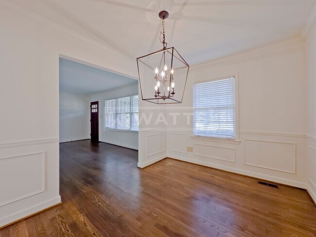 Building Photo - Classic 3-Bed, 2-Bath Ranch Style Home in Crestline