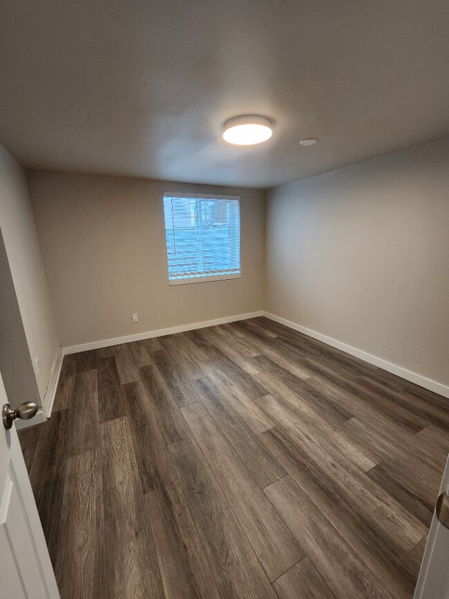 Building Photo - 3BR With Newer Updates
