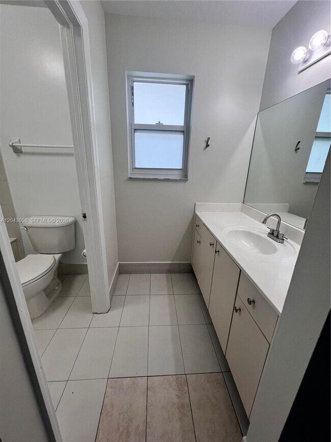 Building Photo - 20613 SW 93rd Ave