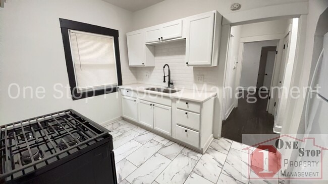 Building Photo - Charming 4-bedroom, 2-bathroom House in Ka...