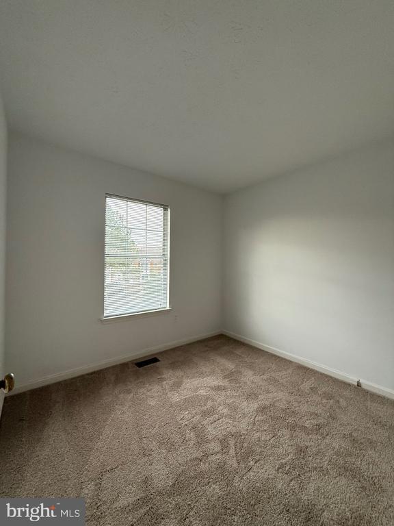 Building Photo - 402 Shaw Ct