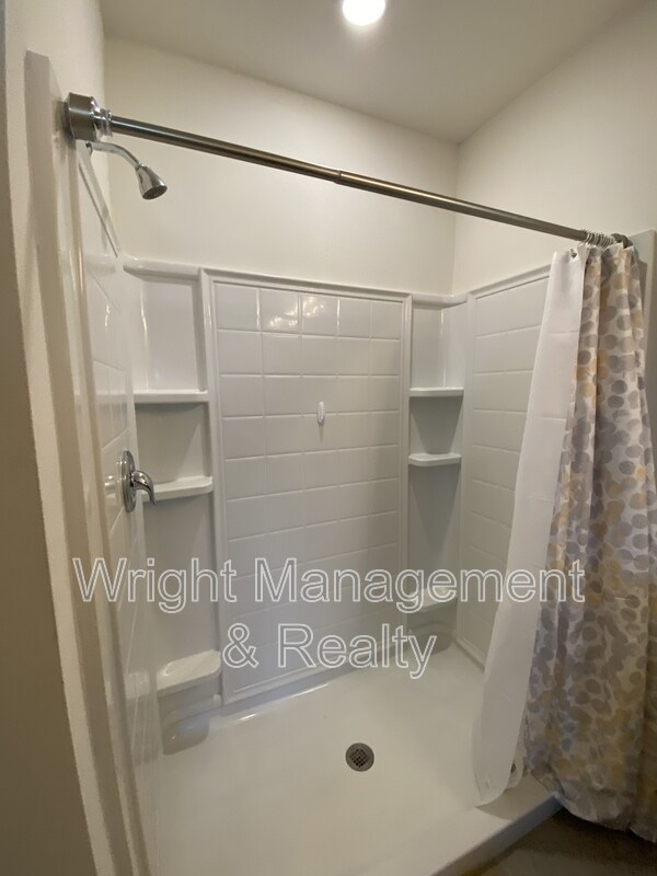 Building Photo - 2712 Storybrook Preserve Dr