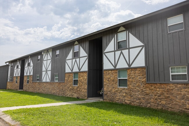 Building Photo - 3 Rivers Apartments