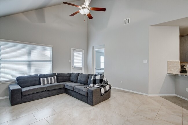 Building Photo - 23819 Padova Gardens Dr
