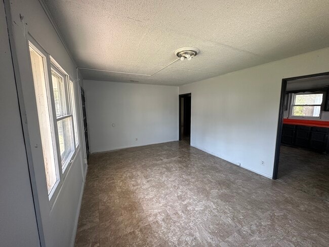 Building Photo - 1018 GIddings-