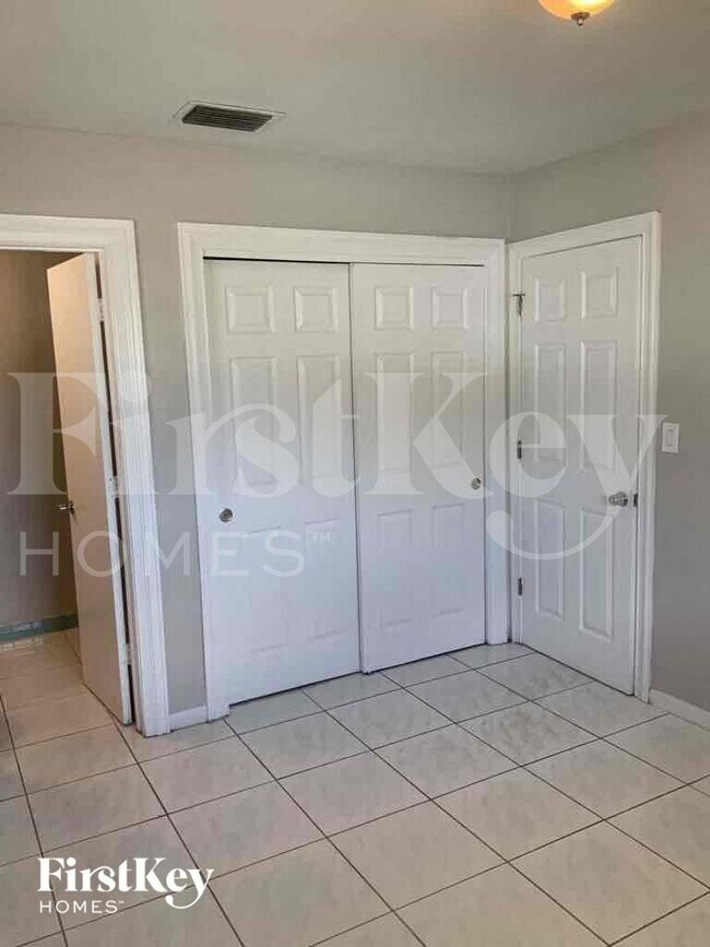 Building Photo - 630 NW 67th Terrace