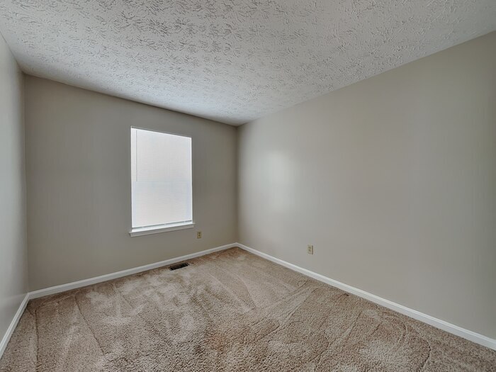 Building Photo - 7 Winlo Ct