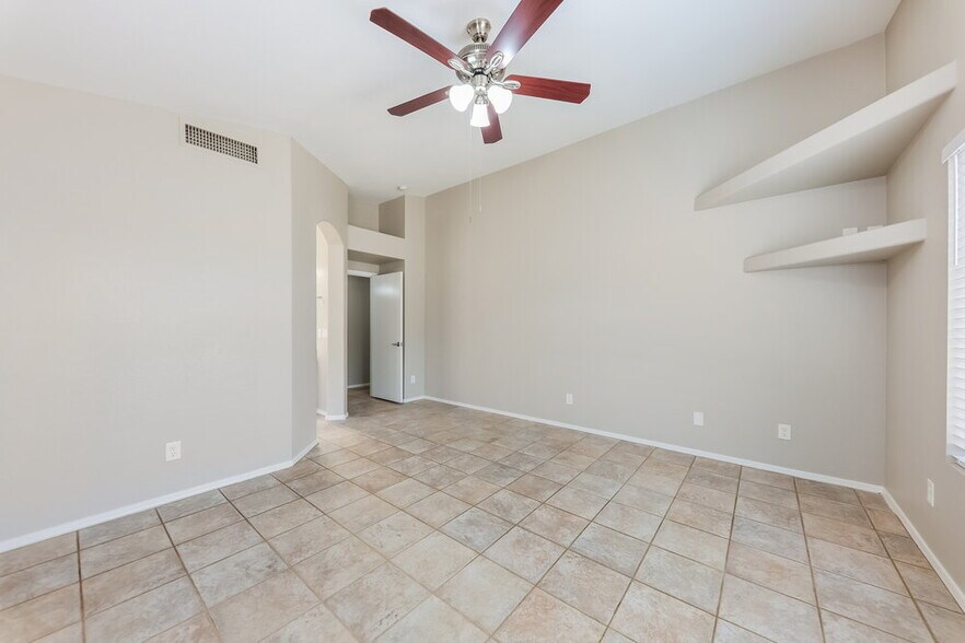 Building Photo - 20810 N 74th Ln