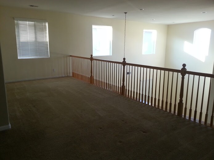 Building Photo - 348 Anemone Ct