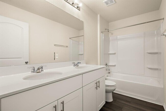 Building Photo - 616 Hugenot Wy