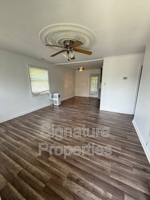 Building Photo - 908 Spaulding Dr