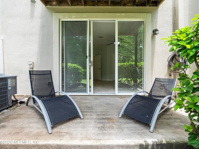 Building Photo - 4472 Congressional Dr