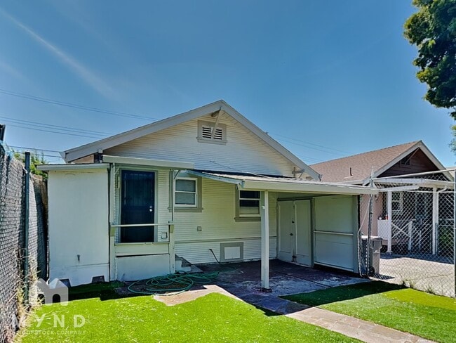 Building Photo - 2849 62nd Ave
