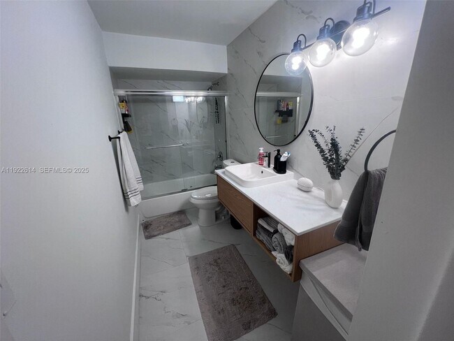 Building Photo - 2970 NE 16th Ave