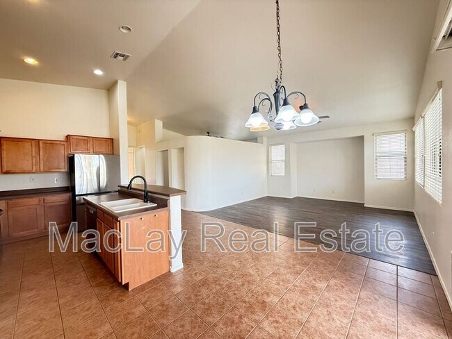 Building Photo - 8311 S 23rd Pl