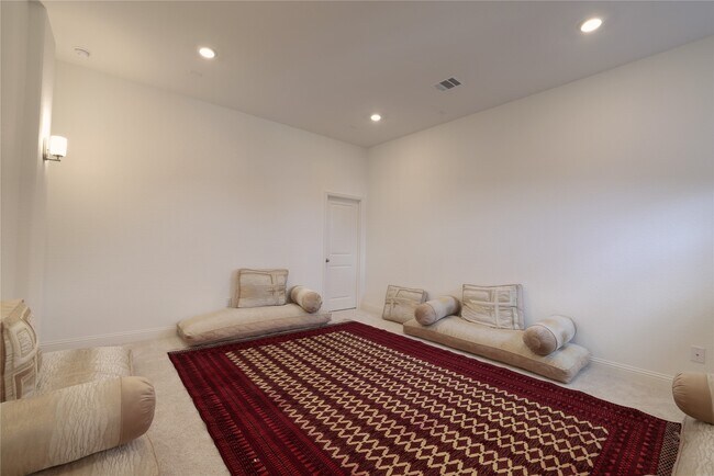 Building Photo - 7707 Lavender Ct