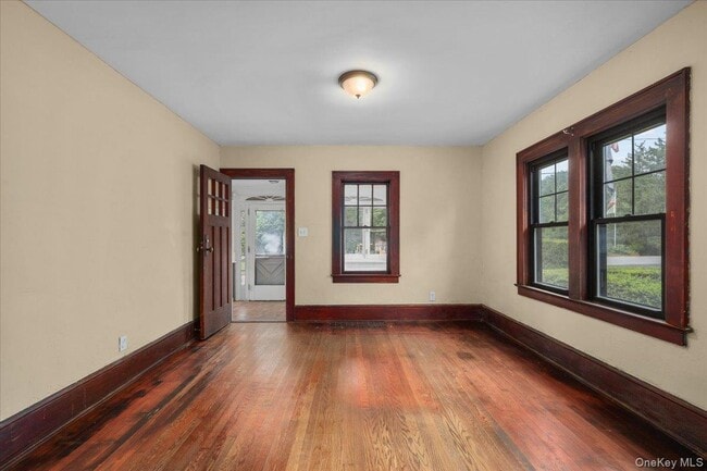 Building Photo - 37 Yates Ave