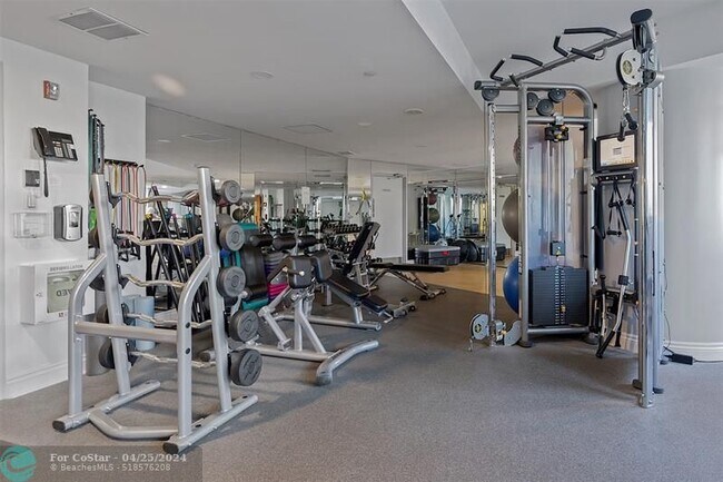 Building Photo - 3200 N Ocean Blvd