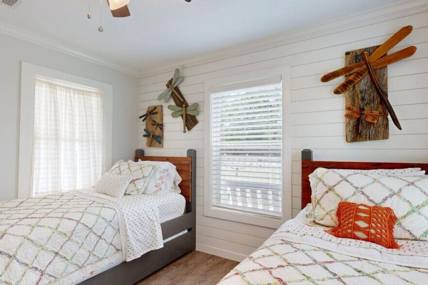 Building Photo - 5291 Dymple Ln