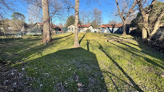 Building Photo - 716 Gardiner St