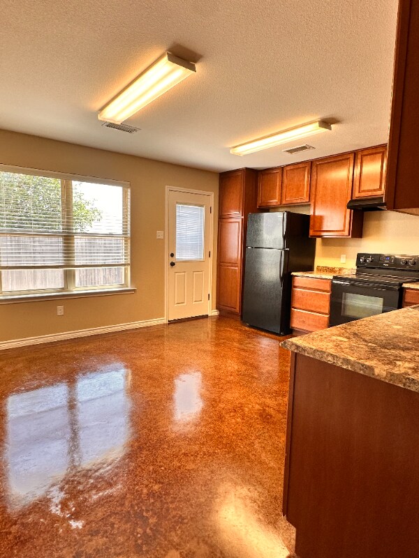 Building Photo - 5205 Graceland Dr