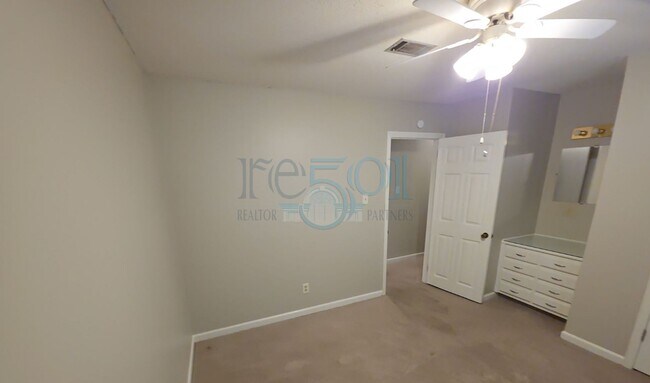 Building Photo - The home you've been looking for!