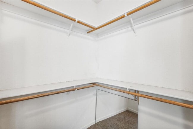 Building Photo - 57 Rossignol Cir