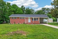 Building Photo - 2527 Country Club Rd