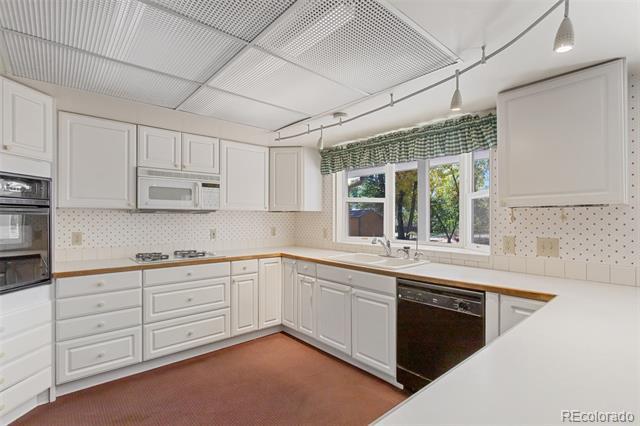 Building Photo - 7150 S Platte Canyon Rd