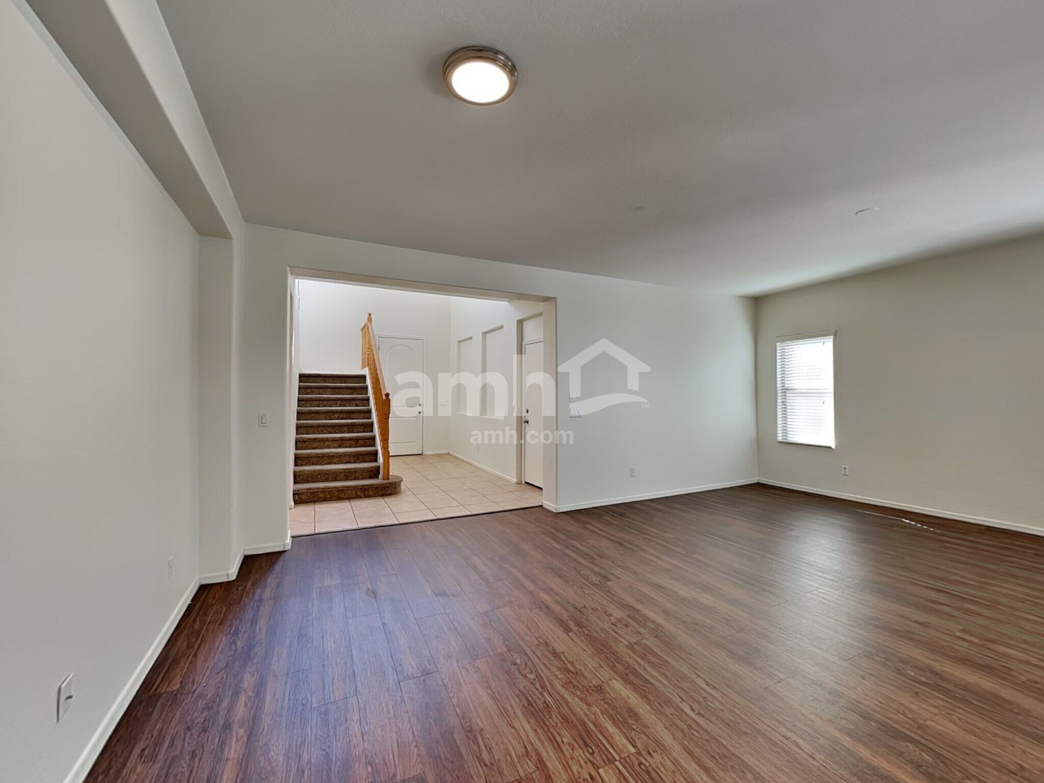 Building Photo - 16244 W Crenshaw Dr