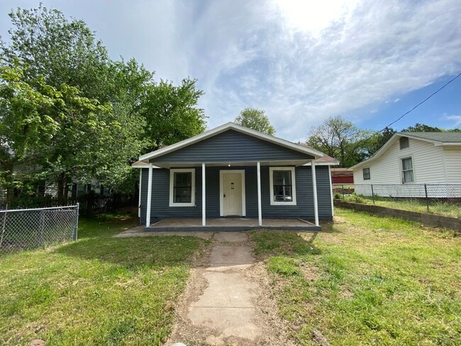 Primary Photo - Cozy Sandsprings Home