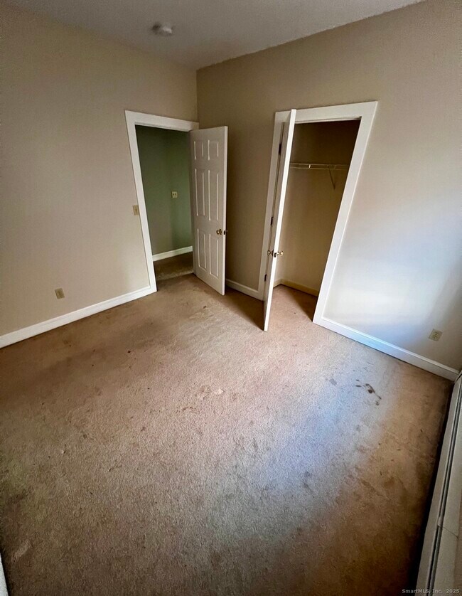 Building Photo - 24 Mortson St