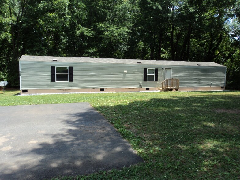 Primary Photo - 316 Bridges St