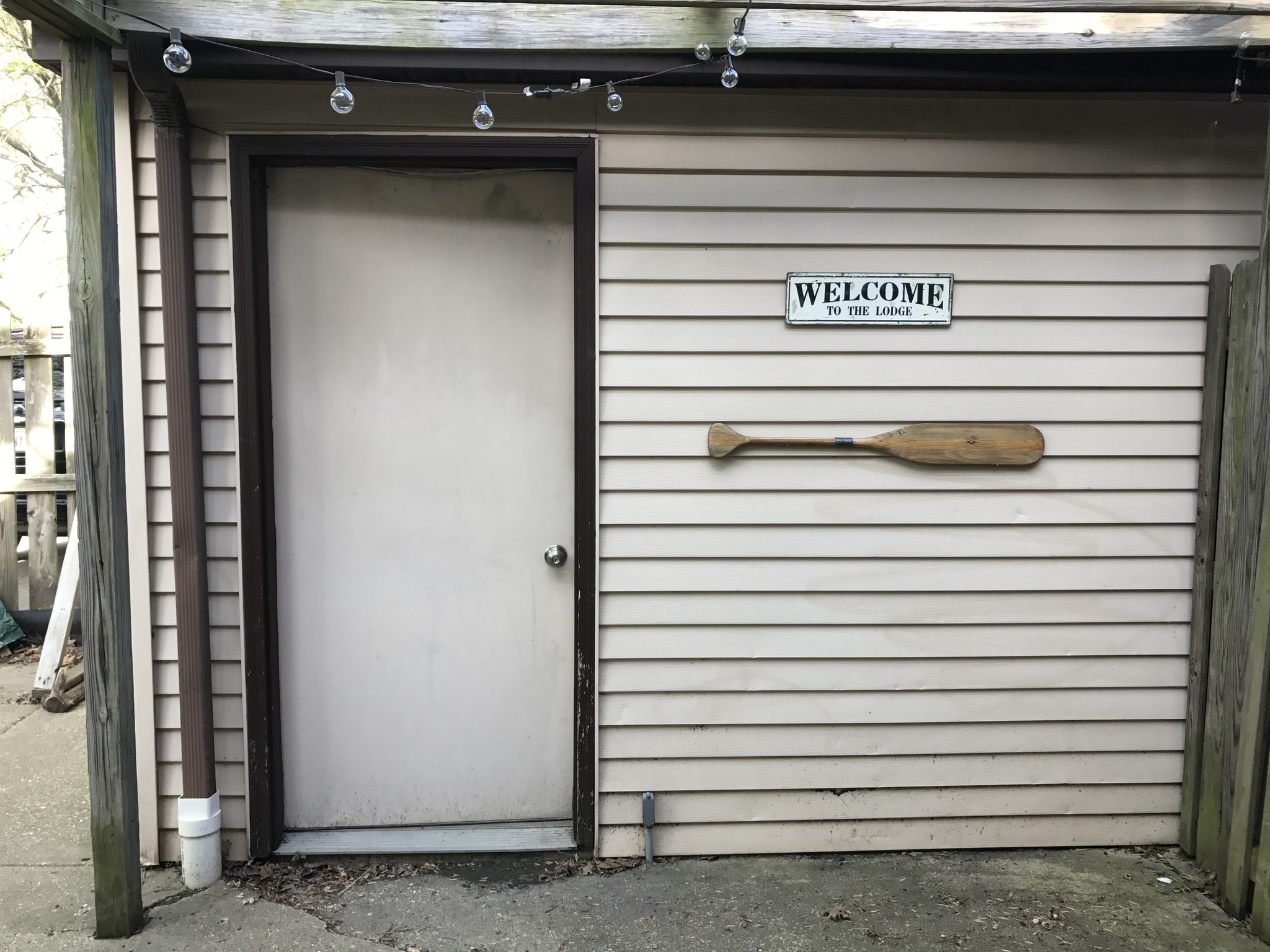 Storage Unit - 2738 Dartmouth Dr