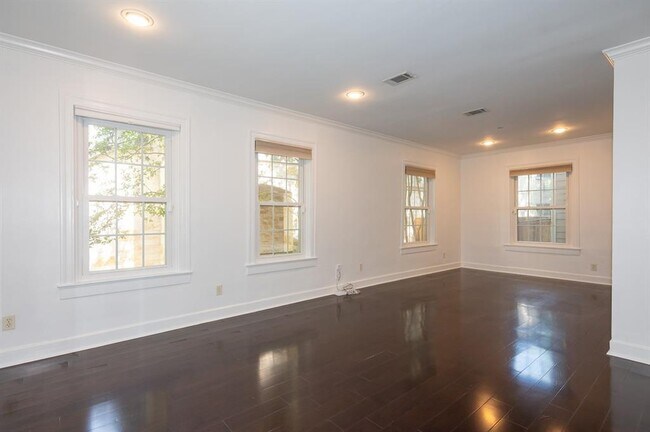 Building Photo - 1804 Polo Rd