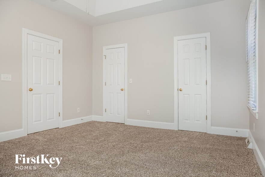 Building Photo - 2818 Saintfield Pl