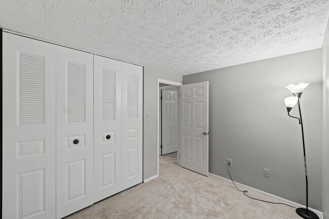 Building Photo - 7935 Tyson Oaks Cir