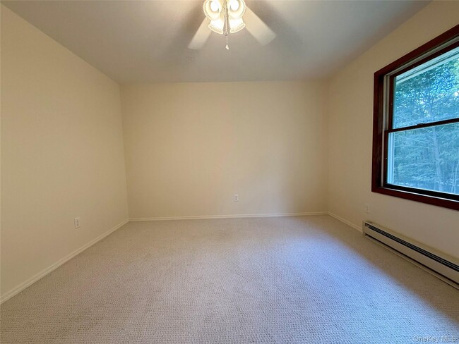 Building Photo - 87 Oregon Trail