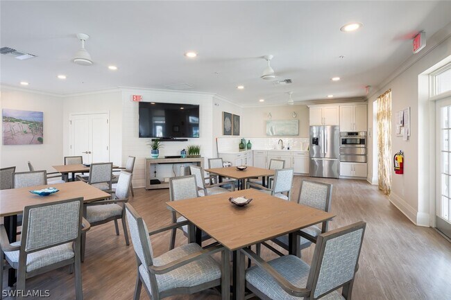 Building Photo - 7638 Pebble Creek Cir