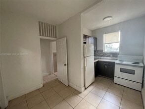 Building Photo - 1060 NW 47th St