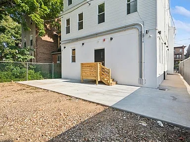 Building Photo - 4147 W Girard Ave