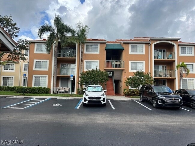 Primary Photo - 1210 Wildwood Lakes Blvd