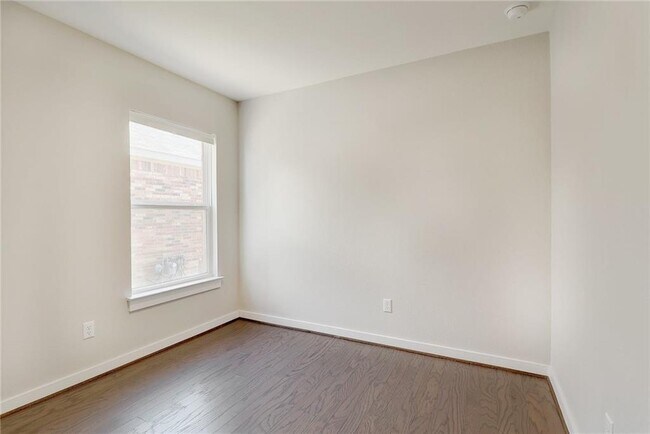 Building Photo - 17118 Alturas Ave