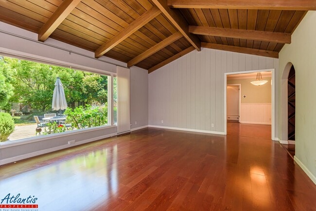 Building Photo - Charming Willow Glen Home