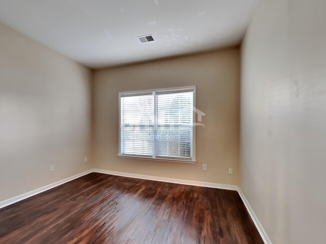 Building Photo - 106 Blue Beech Ct