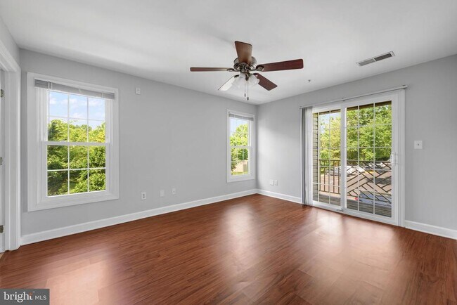 Building Photo - 12209 Fairfield House Dr